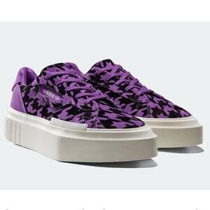 Adidas Hypersleek Sneakers 6.5
